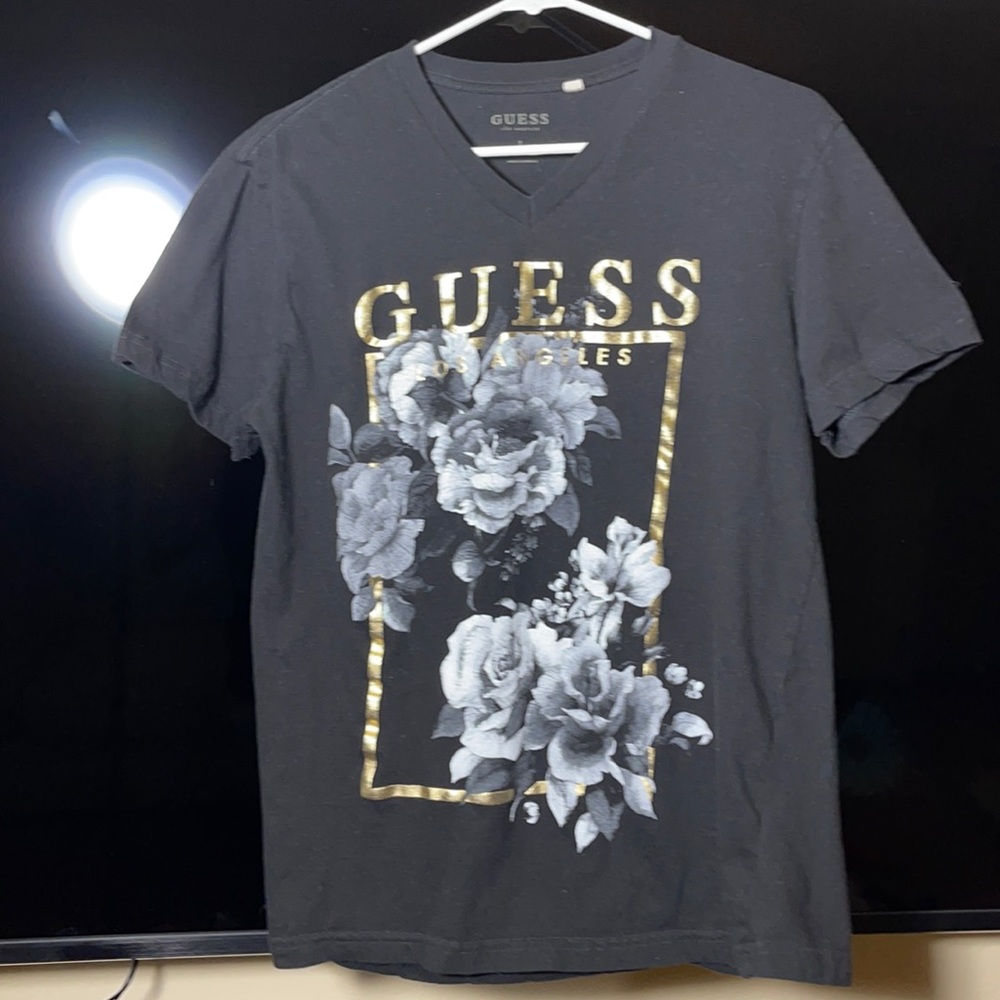 Guess VNeck
